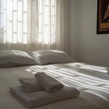 דירה 2 Bedroom *