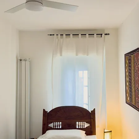 דירה 2 Bedroom *